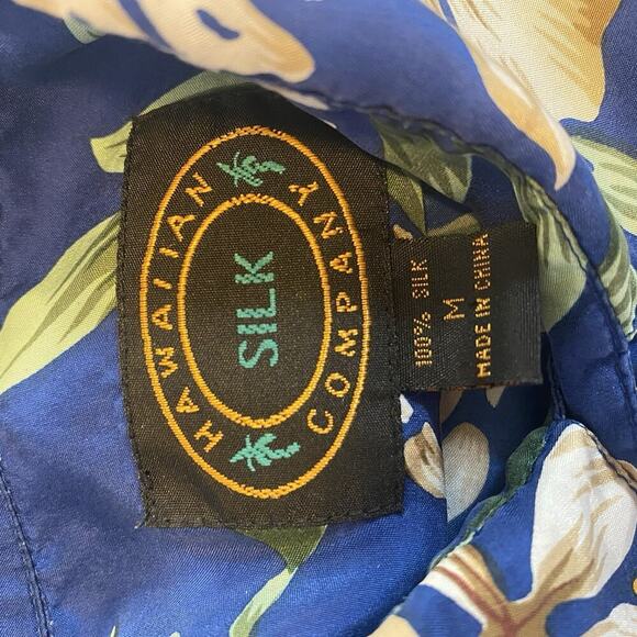 Hawaiian Company Silk Aloha Shirt Unisex M ButtonUp Floral Tropical Bali Coastal - Picture 3 of 7